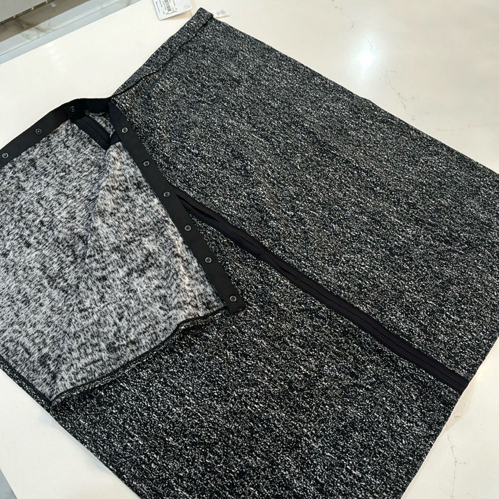 Brand new lululemon wrap
